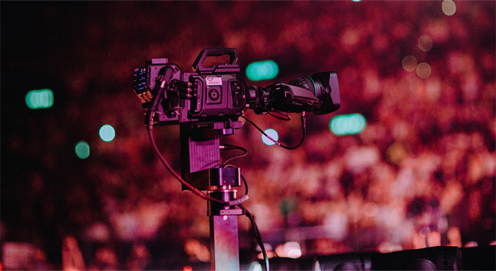 ビリー・アイリッシュのハピアー・ザン・エヴァー・ワールドツアー、URSA Broadcast G2カメラで撮影